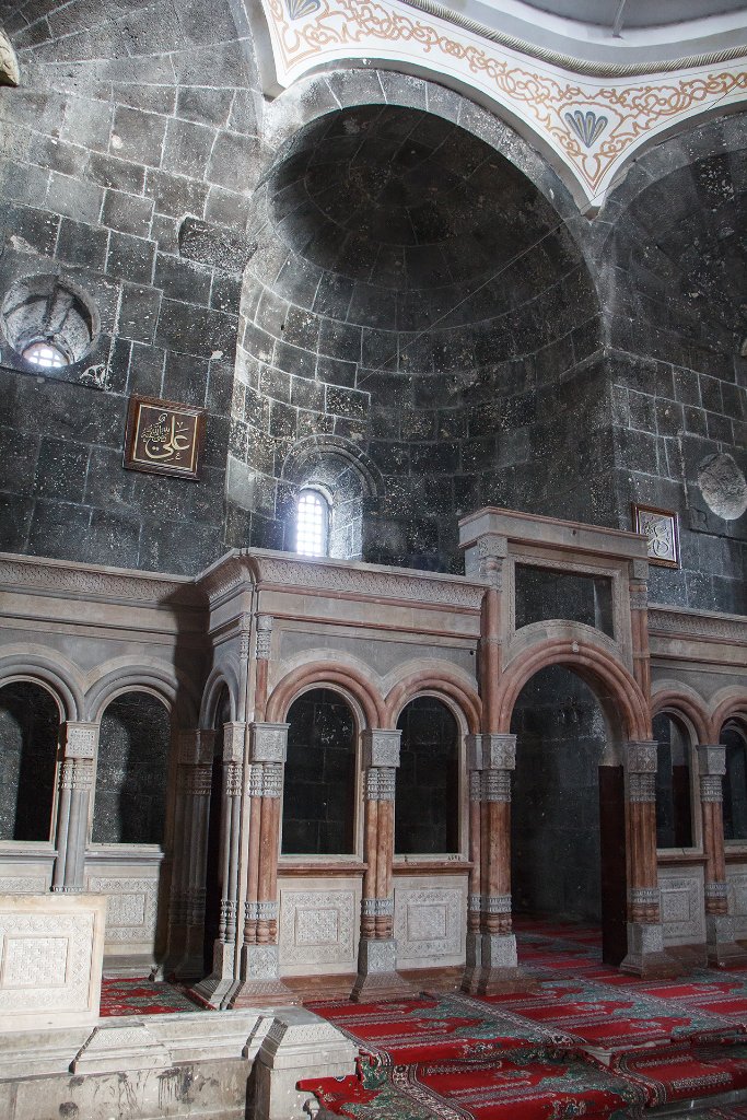 29-Merkez Kümbet Mosque.jpg